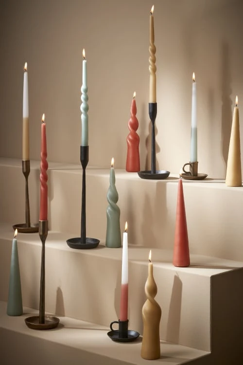 Mica Decorations Bougies Bougie Conique Torsadée En Couleur Vert Clair H25 4 Mica Decorations Bougies Bougie Conique Torsadée En Couleur Vert Clair H25 – Image 2