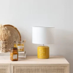 Maisons Du Monde Bougies Bougie Lanterne Parfumée En Verre à Motifs Jaune Moutarde, 280g - Lot De 2 -Bougeoirs Soldes Magasin bougie lanterne parfumee en verre a motifs jaune moutarde 280g 1000 8 6 213698 3