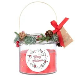 Maisons Du Monde Décorations Lumineuses De Noël Bougie Lanterne Parfumée En Verre Rouge Et Couronne Végétale 300g