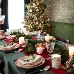 Maisons Du Monde Décorations à Poser De Noël Bougie Parfumée En Verre Imprimé Végétal -Bougeoirs Soldes Magasin bougie parfumee en verre imprime vegetal 1000 8 7 197463 4