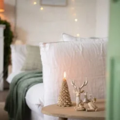 Maisons Du Monde Décorations Lumineuses De Noël Bougie Sapin Doré 310g -Bougeoirs Soldes Magasin bougie sapin dore 310g 1000 3 26 208593 3