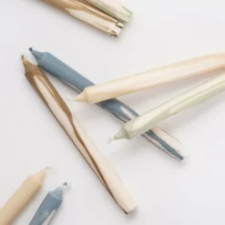 Mica Decorations Lot De 4 Bougies Longue En Stéarine Vertes Et Brunes 11 Mica Decorations Lot De 4 Bougies Longue En Stéarine Vertes Et Brunes -Bougeoirs Soldes Magasin lot de 4 bougies longue en stearine vertes et brunes 4